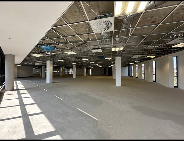 740M² OFFICE TO LET IN SANDTON CENTRAL